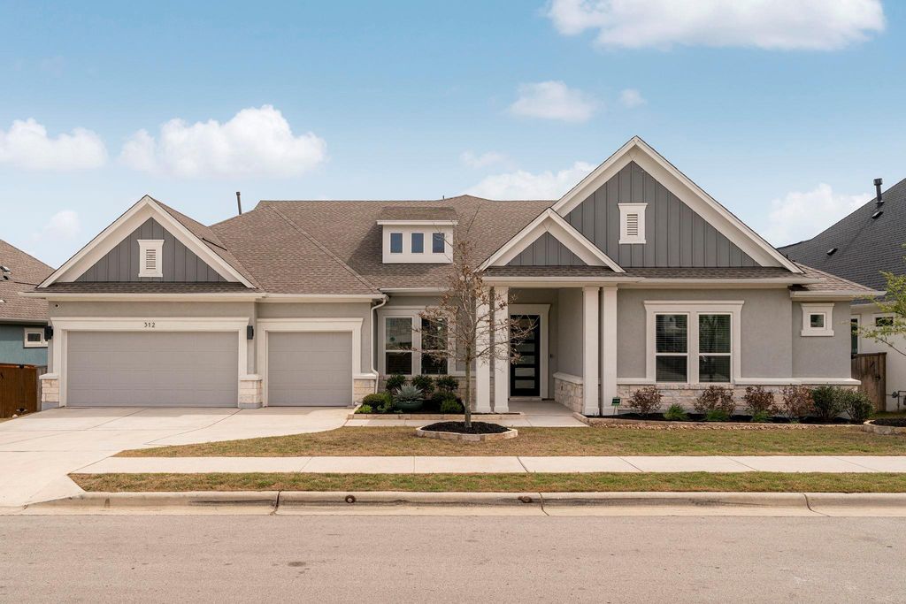 312 Starfire DR, Dripping Springs, TX 78620