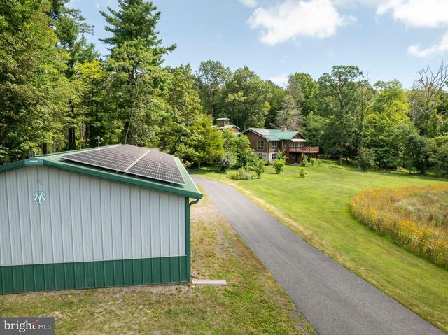 1494 MOUNTAIN RD, Orrtanna, PA 17353