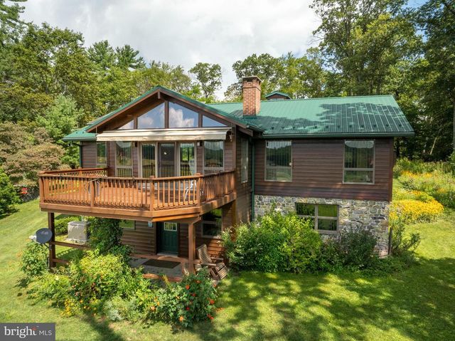 1494 MOUNTAIN RD, Orrtanna, PA 17353