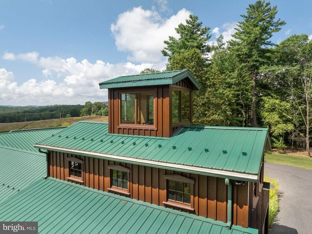 1494 MOUNTAIN RD, Orrtanna, PA 17353