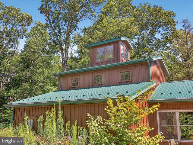 1494 MOUNTAIN RD, Orrtanna, PA 17353