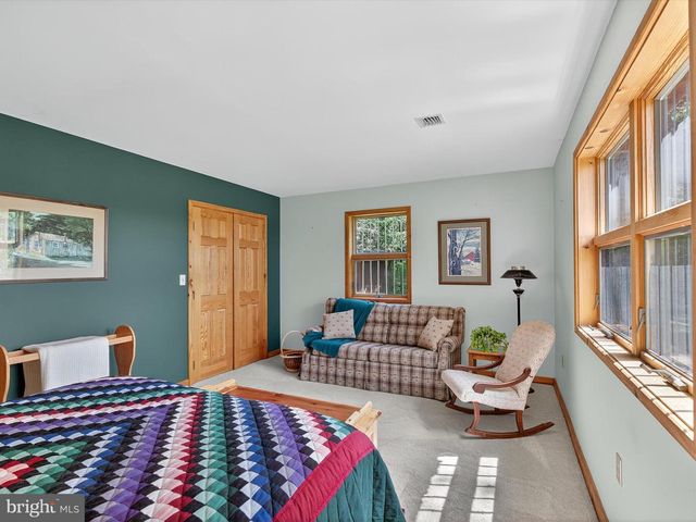 1494 MOUNTAIN RD, Orrtanna, PA 17353