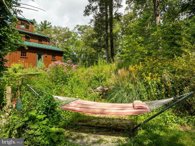 1494 MOUNTAIN RD, Orrtanna, PA 17353