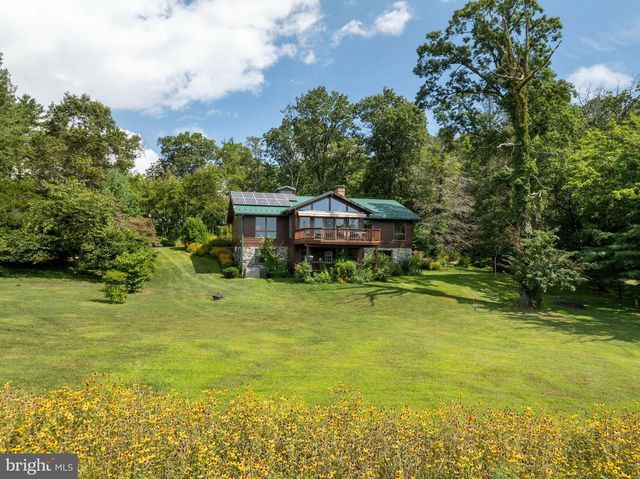 1494 MOUNTAIN RD, Orrtanna, PA 17353