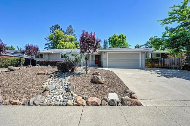 5824 Hesper Way, Carmichael, CA 95608