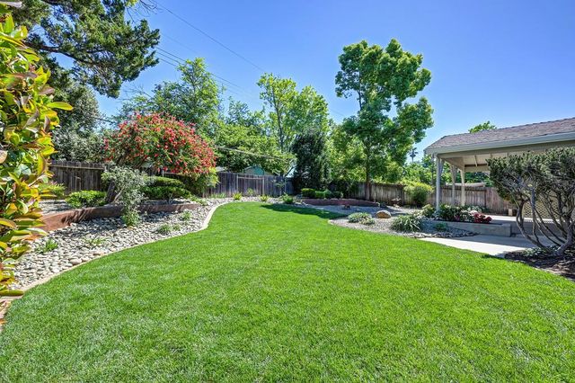 5824 Hesper Way, Carmichael, CA 95608