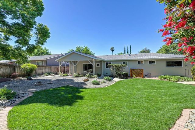 5824 Hesper Way, Carmichael, CA 95608