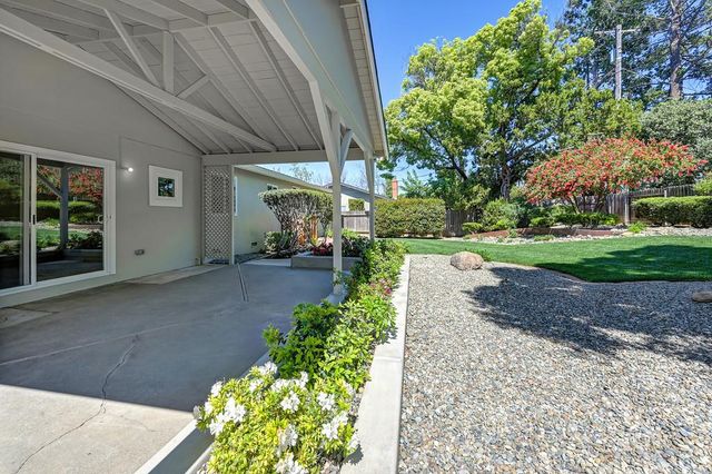 5824 Hesper Way, Carmichael, CA 95608