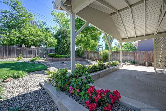 5824 Hesper Way, Carmichael, CA 95608