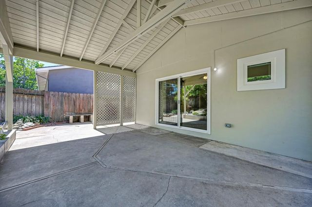 5824 Hesper Way, Carmichael, CA 95608