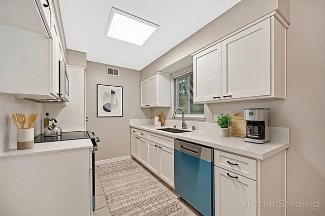 5824 Hesper Way, Carmichael, CA 95608