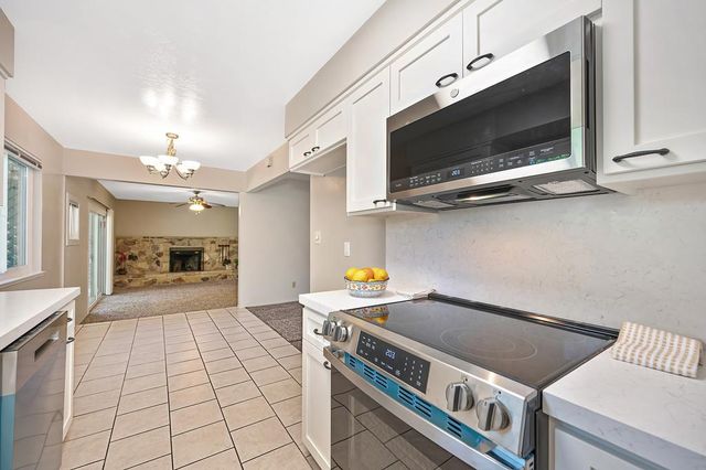 5824 Hesper Way, Carmichael, CA 95608