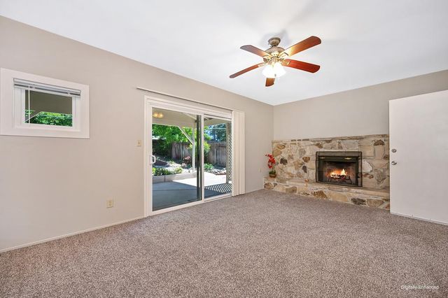 5824 Hesper Way, Carmichael, CA 95608