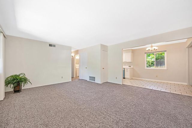 5824 Hesper Way, Carmichael, CA 95608