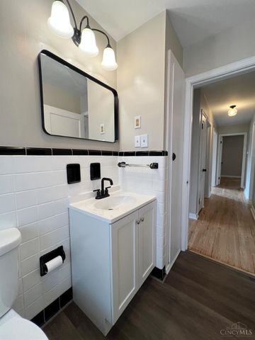 2409 Queen Avenue, Middletown, OH 45044