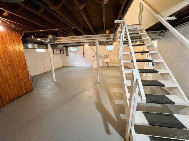 2409 Queen Avenue, Middletown, OH 45044