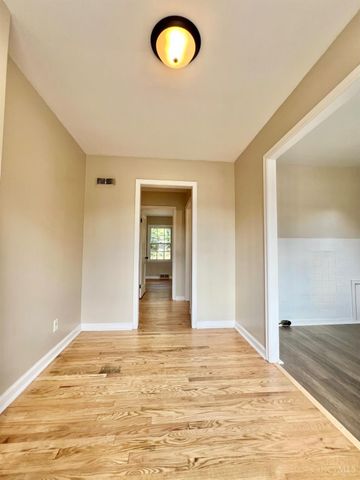 2409 Queen Avenue, Middletown, OH 45044