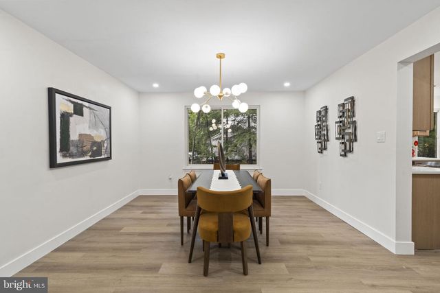 2 HARWOOD DR, Voorhees, NJ 08043