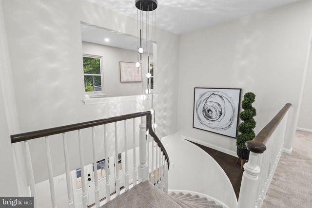 2 HARWOOD DR, Voorhees, NJ 08043