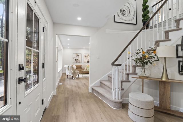 2 HARWOOD DR, Voorhees, NJ 08043
