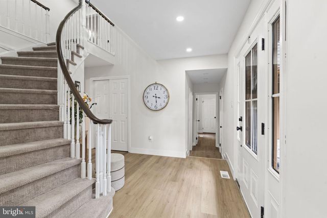 2 HARWOOD DR, Voorhees, NJ 08043