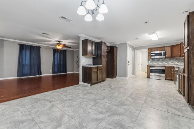 1 Brookway Drive, Sherwood, AR 72120