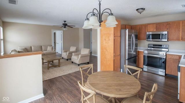 11320 Shady Hollow Lane, Indianapolis, IN 46229