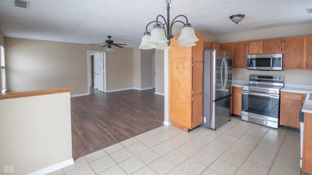 11320 Shady Hollow Lane, Indianapolis, IN 46229