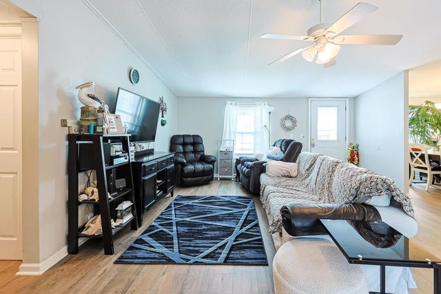 576 Southern Pines Dr., Myrtle Beach, SC 29579