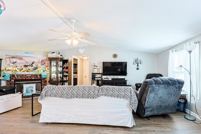 576 Southern Pines Dr., Myrtle Beach, SC 29579
