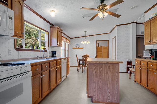 256 Hillcrest Rd, Kingston Springs, TN 37082