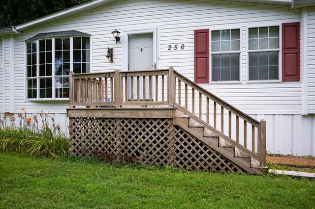 256 Hillcrest Rd, Kingston Springs, TN 37082