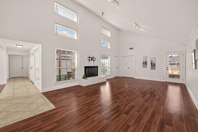 11414 Meadow Lake Drive, Houston, TX 77077