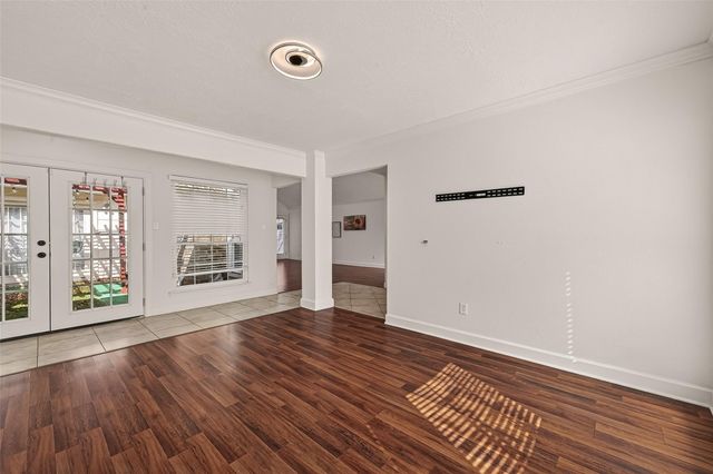 11414 Meadow Lake Drive, Houston, TX 77077