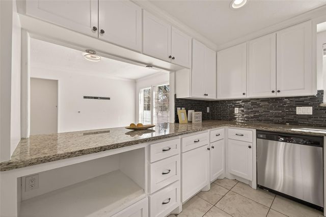 11414 Meadow Lake Drive, Houston, TX 77077