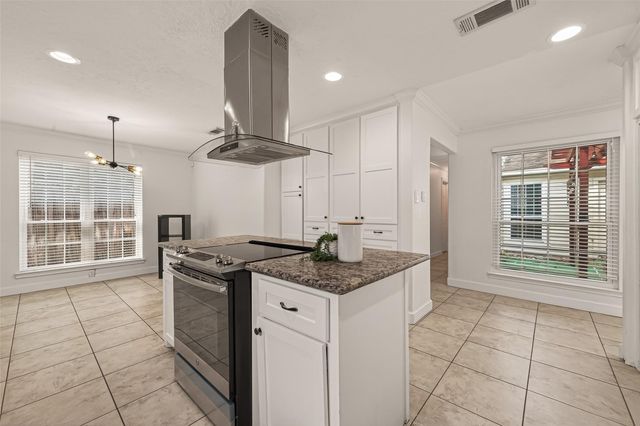 11414 Meadow Lake Drive, Houston, TX 77077