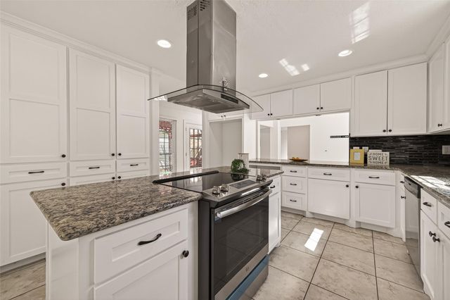 11414 Meadow Lake Drive, Houston, TX 77077