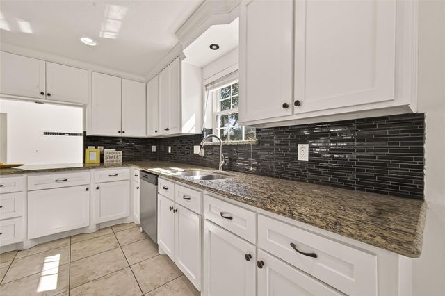 11414 Meadow Lake Drive, Houston, TX 77077