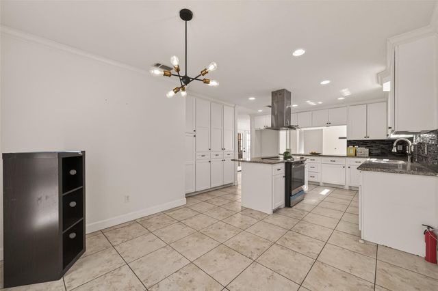 11414 Meadow Lake Drive, Houston, TX 77077