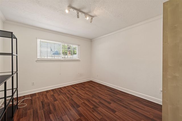 11414 Meadow Lake Drive, Houston, TX 77077