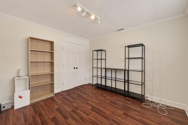 11414 Meadow Lake Drive, Houston, TX 77077