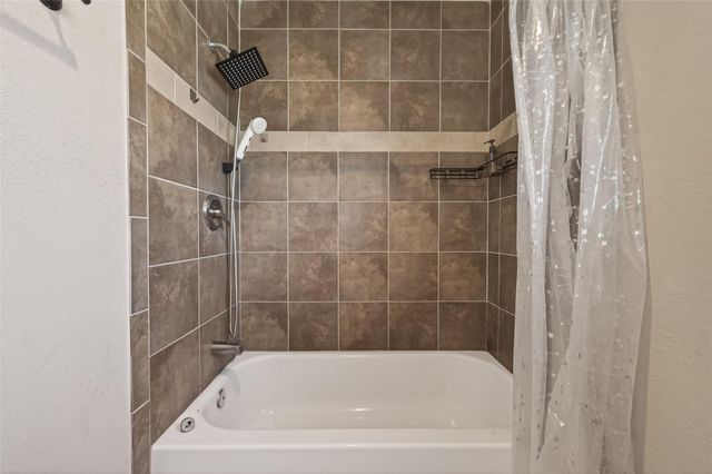 11414 Meadow Lake Drive, Houston, TX 77077