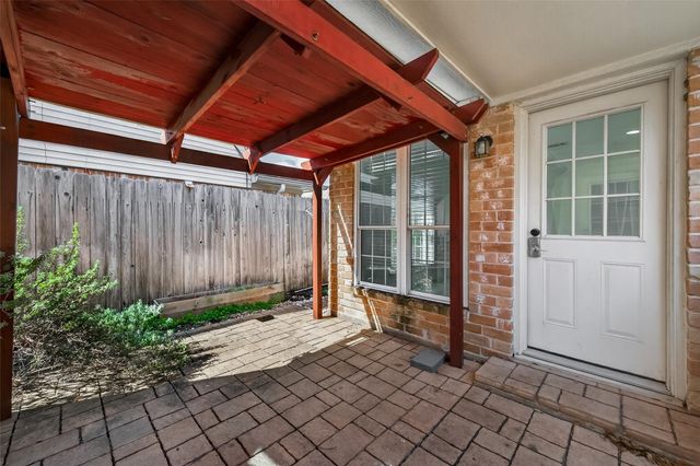 11414 Meadow Lake Drive, Houston, TX 77077