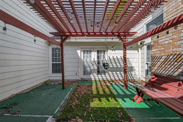 11414 Meadow Lake Drive, Houston, TX 77077