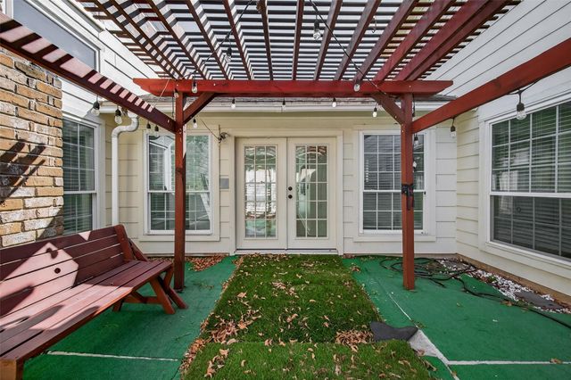 11414 Meadow Lake Drive, Houston, TX 77077