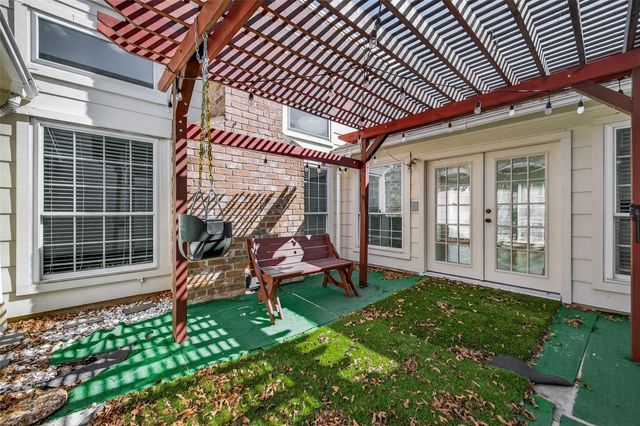 11414 Meadow Lake Drive, Houston, TX 77077