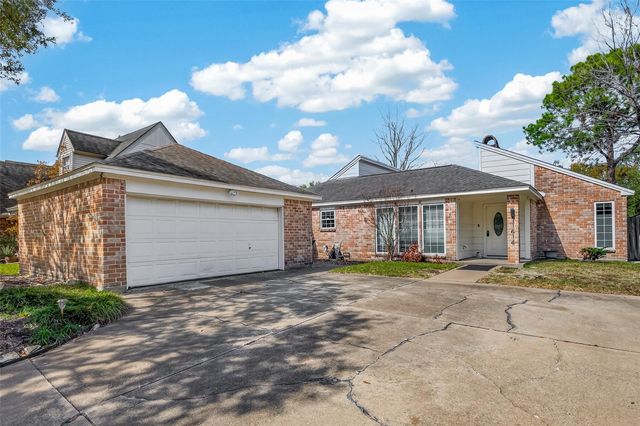 11414 Meadow Lake Drive, Houston, TX 77077