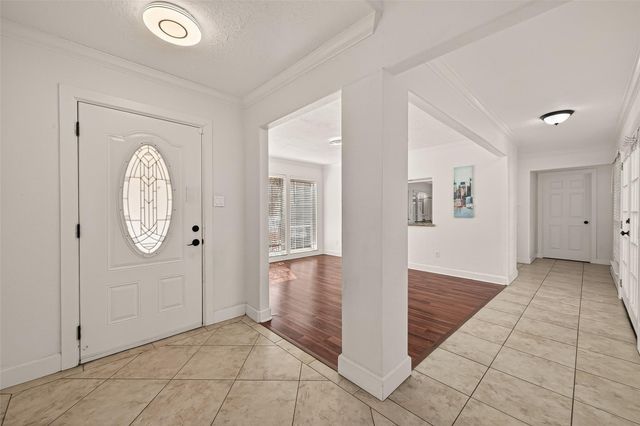 11414 Meadow Lake Drive, Houston, TX 77077