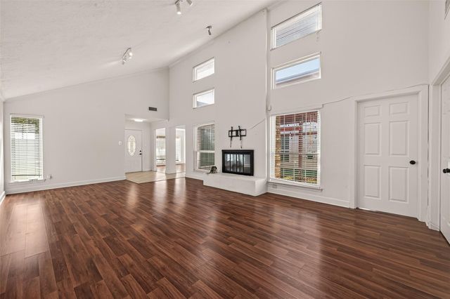 11414 Meadow Lake Drive, Houston, TX 77077