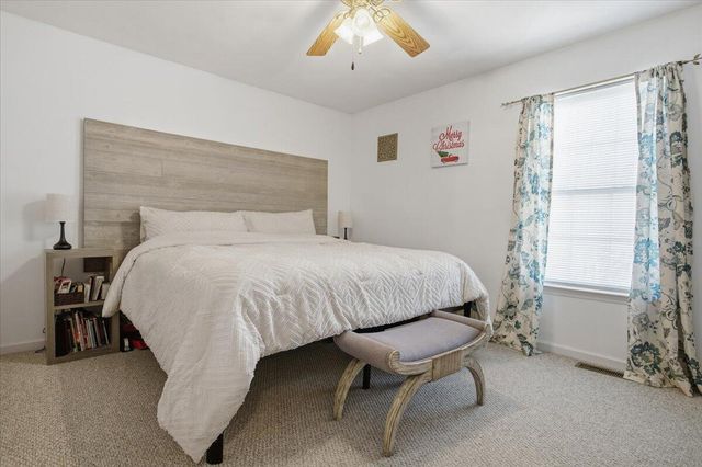 3102 Cedar Meade DR, Roanoke, VA 24014